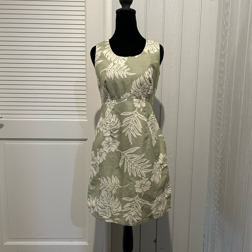 Hilo Hattie Hawaiian Dress